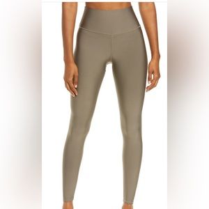 Alo Airlift leggings- deep olive
